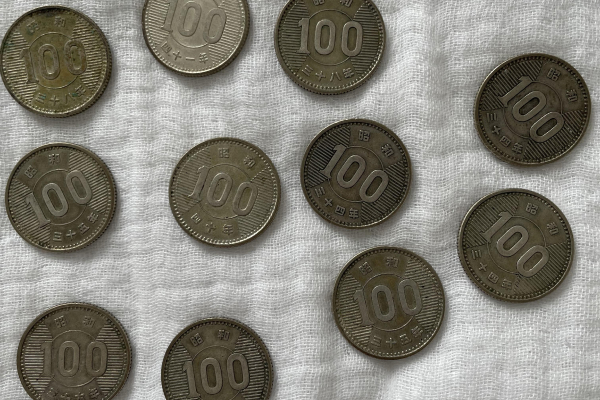 100円玉の古銭
